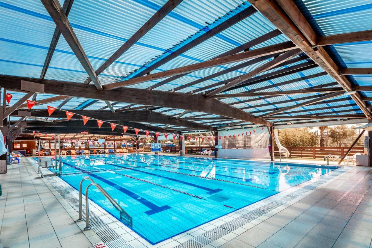 Kfar Maccabiah Business & Sport Hotel Рамат-Ган Экстерьер фото