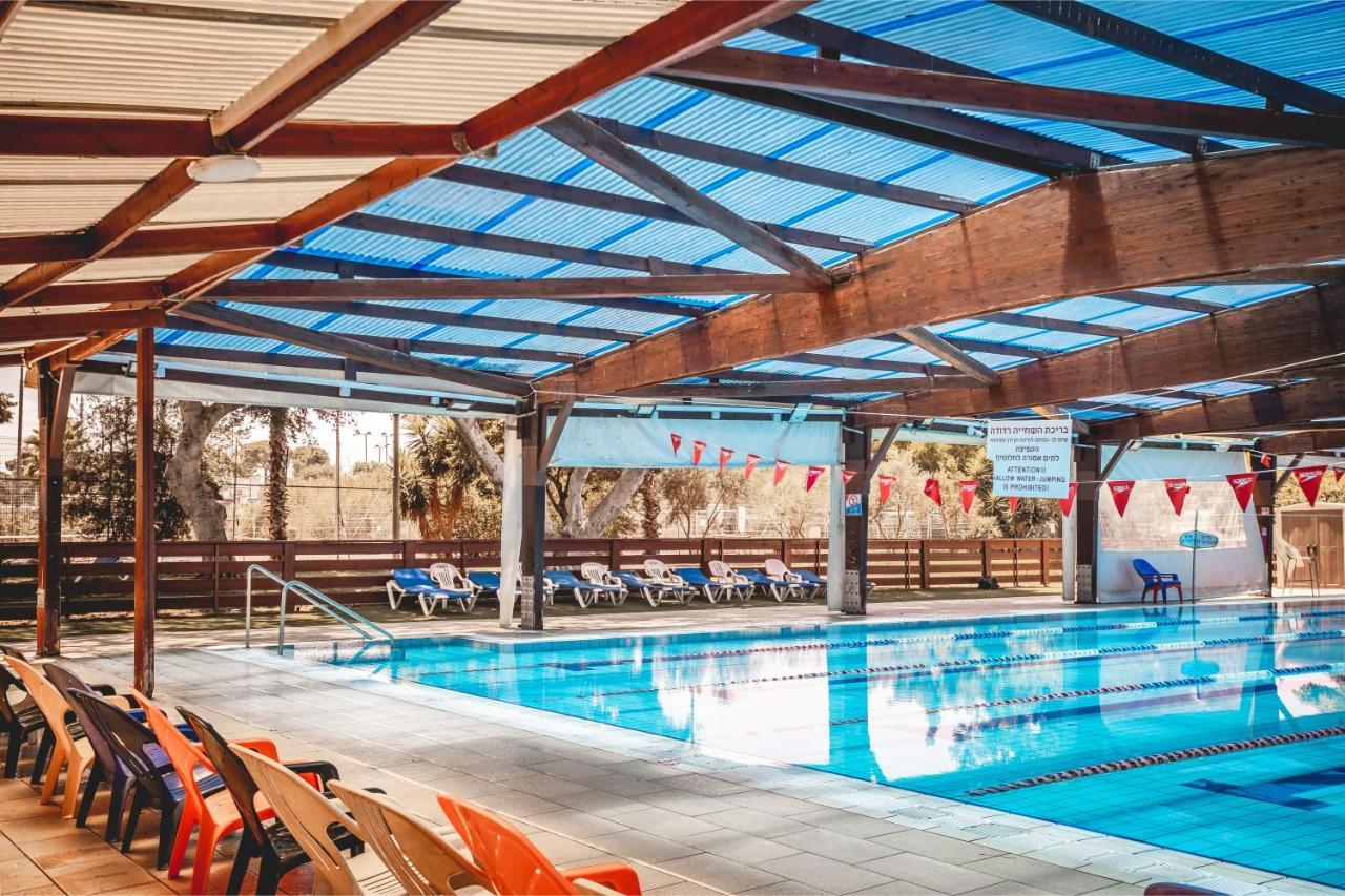 Kfar Maccabiah Business & Sport Hotel Рамат-Ган Экстерьер фото