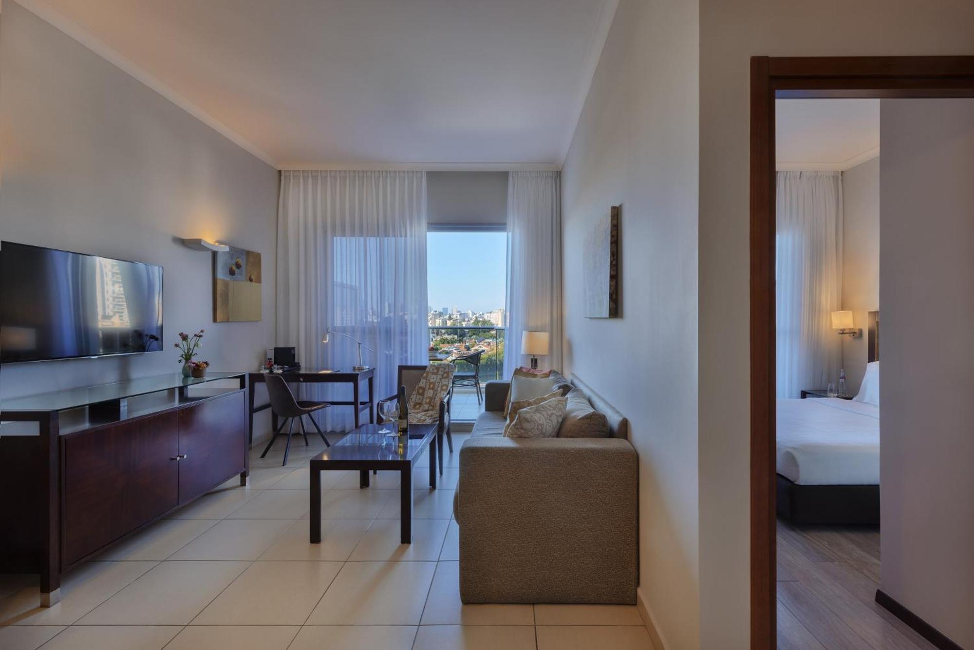 Kfar Maccabiah Business & Sport Hotel Рамат-Ган Экстерьер фото