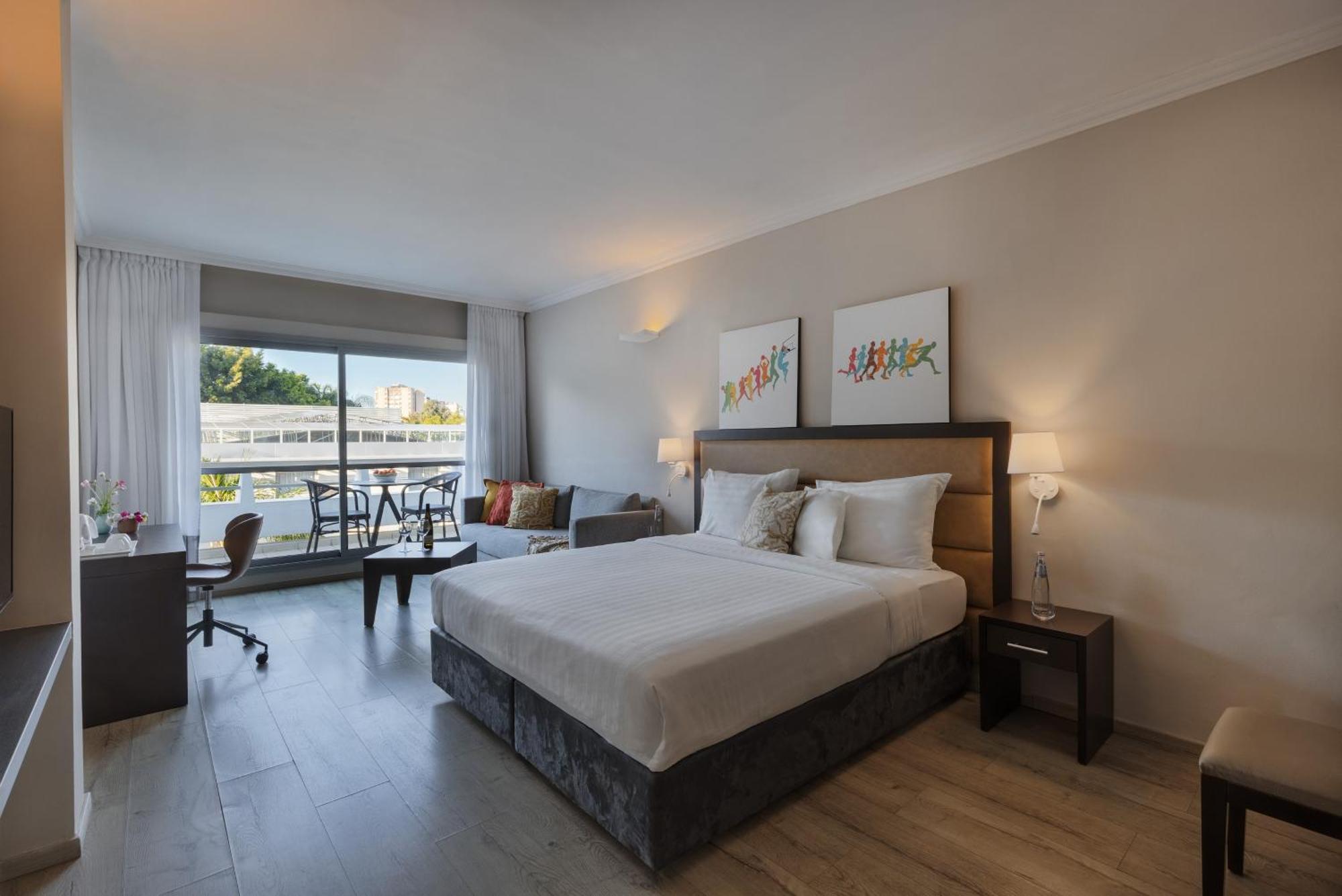 Kfar Maccabiah Business & Sport Hotel Рамат-Ган Экстерьер фото